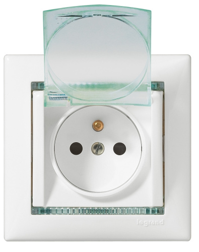 Розетка 2К+З IP44 шт БЕЛ VLN