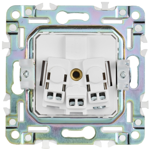 SKANDY Розетка с заземлением без защитных шторок 16А SK-R05B бежевый IEK