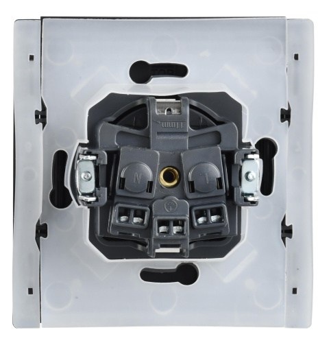 FORTE&PIANO Розетка 1-местная с заземлением с защитными шторками и крышкой винтовое крепление 16А IP