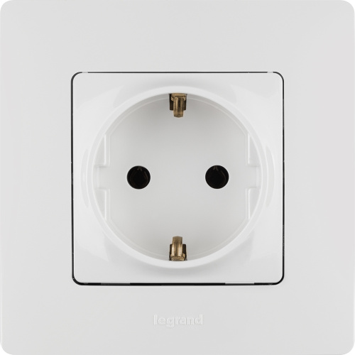 Розетка 2К+З БЕЛ ETIKA