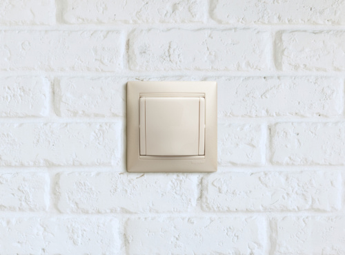 Розетка 2К+З кр БЕЛ VLN