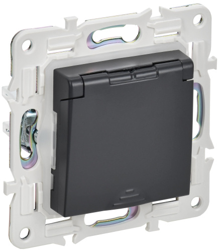 SKANDY Розетка 1-местная с заземлением с защитными шторками и крышкой 16А IP44 SK-R11T титан IEK