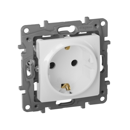 Розетка 2К+З БЕЛ ETIKA